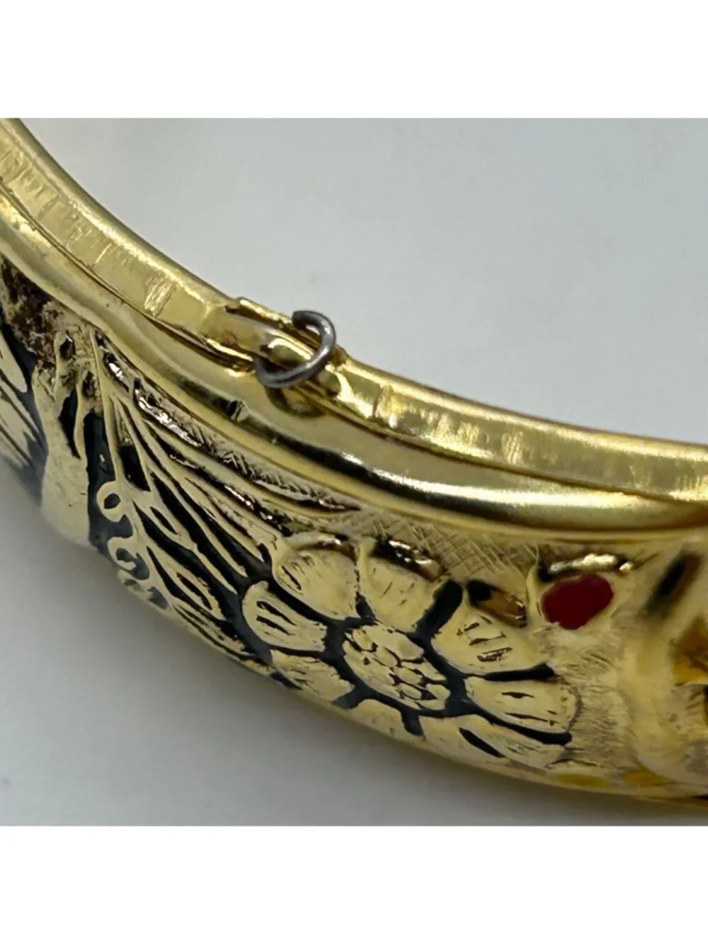 Vintage Gold Tone Floral Hinged Bangle Bracelet Enamel Detailing Embossed READ